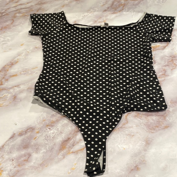 Asos polka dot off shoulder body suit. SZ 8 - Picture 1 of 4
